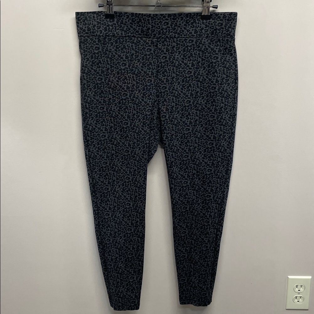 NWOT LOFT Leopard Print Ponte High Rise Leggings in size LP